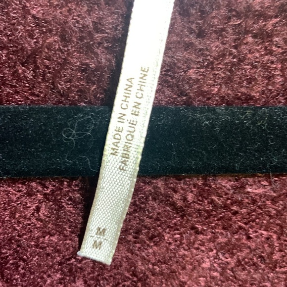 Free People oversized medium fuzzy maroon/ burgundy v neck sweater. Super soft - Picture 4 of 8